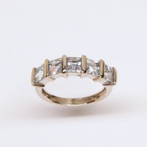 9ct White Gold Pre-Owned Aquamarine Ring